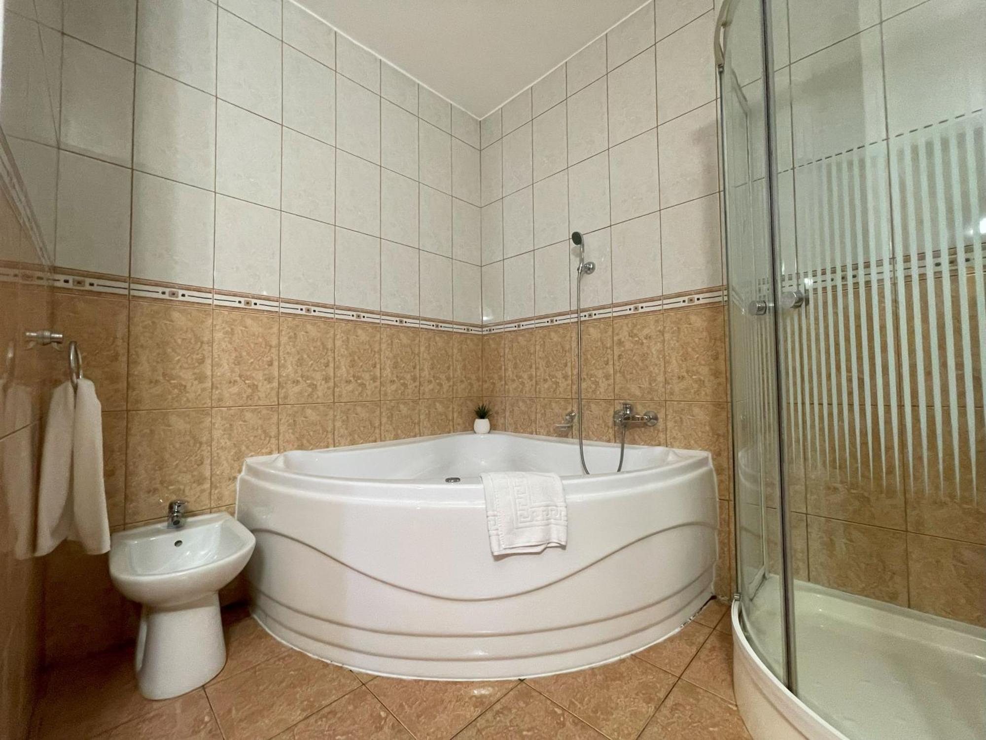 Koenig Hotel نايغكانيشا المظهر الخارجي الصورة