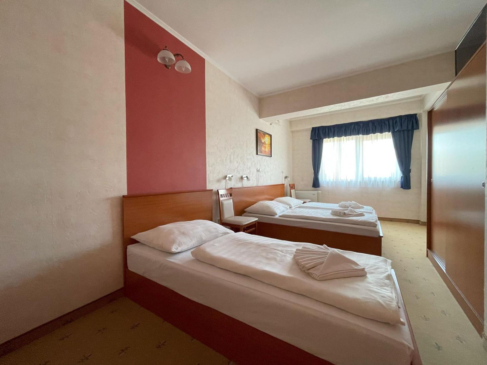 Koenig Hotel نايغكانيشا المظهر الخارجي الصورة