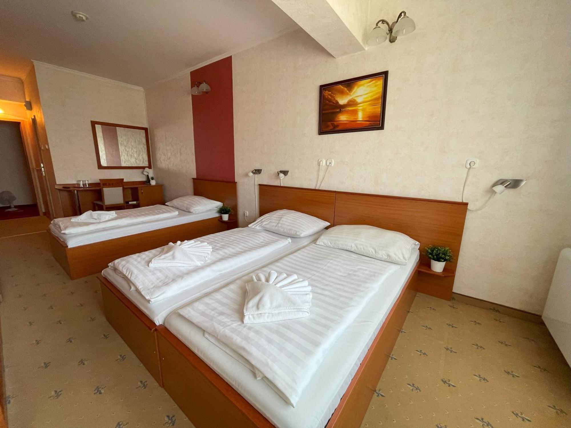 Koenig Hotel نايغكانيشا المظهر الخارجي الصورة